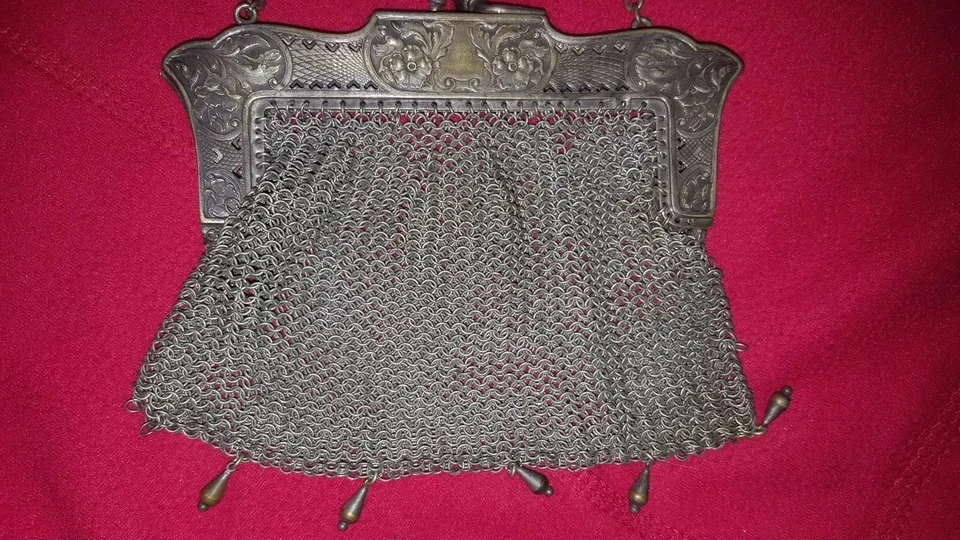 Bolso de mano alemán plata Foto 2 de 4