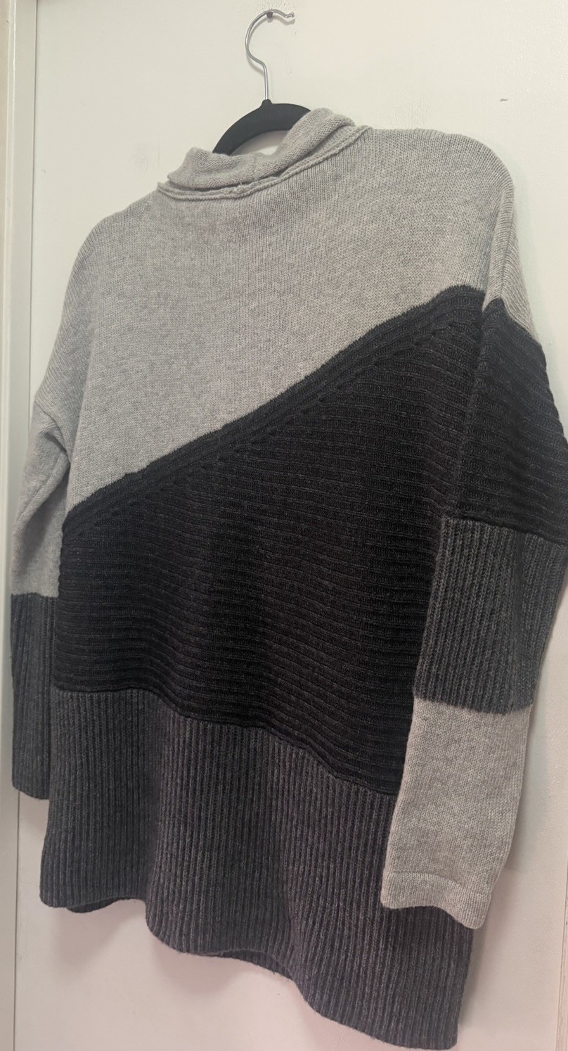French Connection Wool Blend Gray Colorblock Pull… - image 4