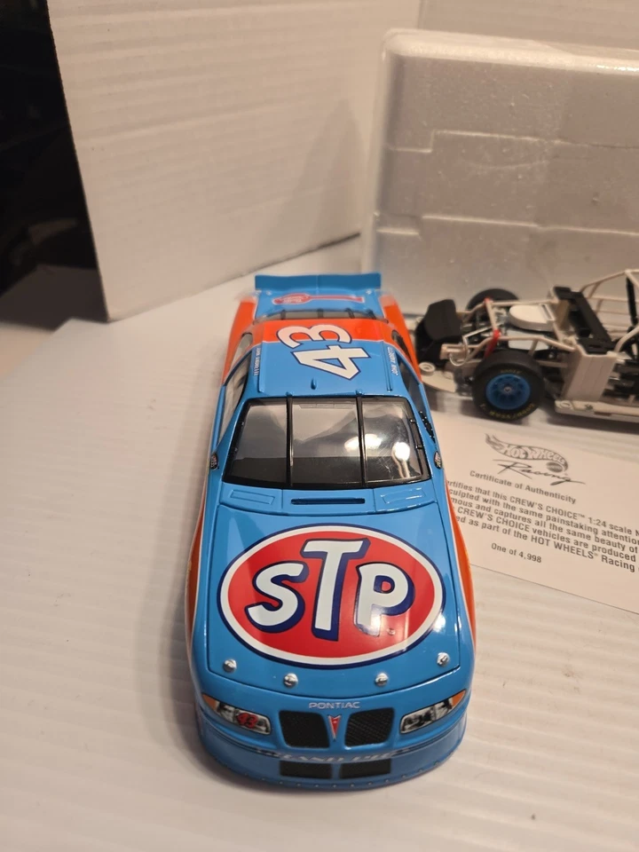 Hot Wheels Crews Choice #43 John Andretti STP 1999 1:24 - Imagem 3 de 4