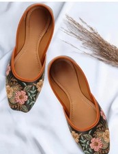 Punjabi Jutti For Women Embroidered Style For Party ,Wedding