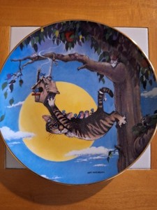 1995 The Hang Out by Gary Patterson the Danbury Mint Comical Cats Collection