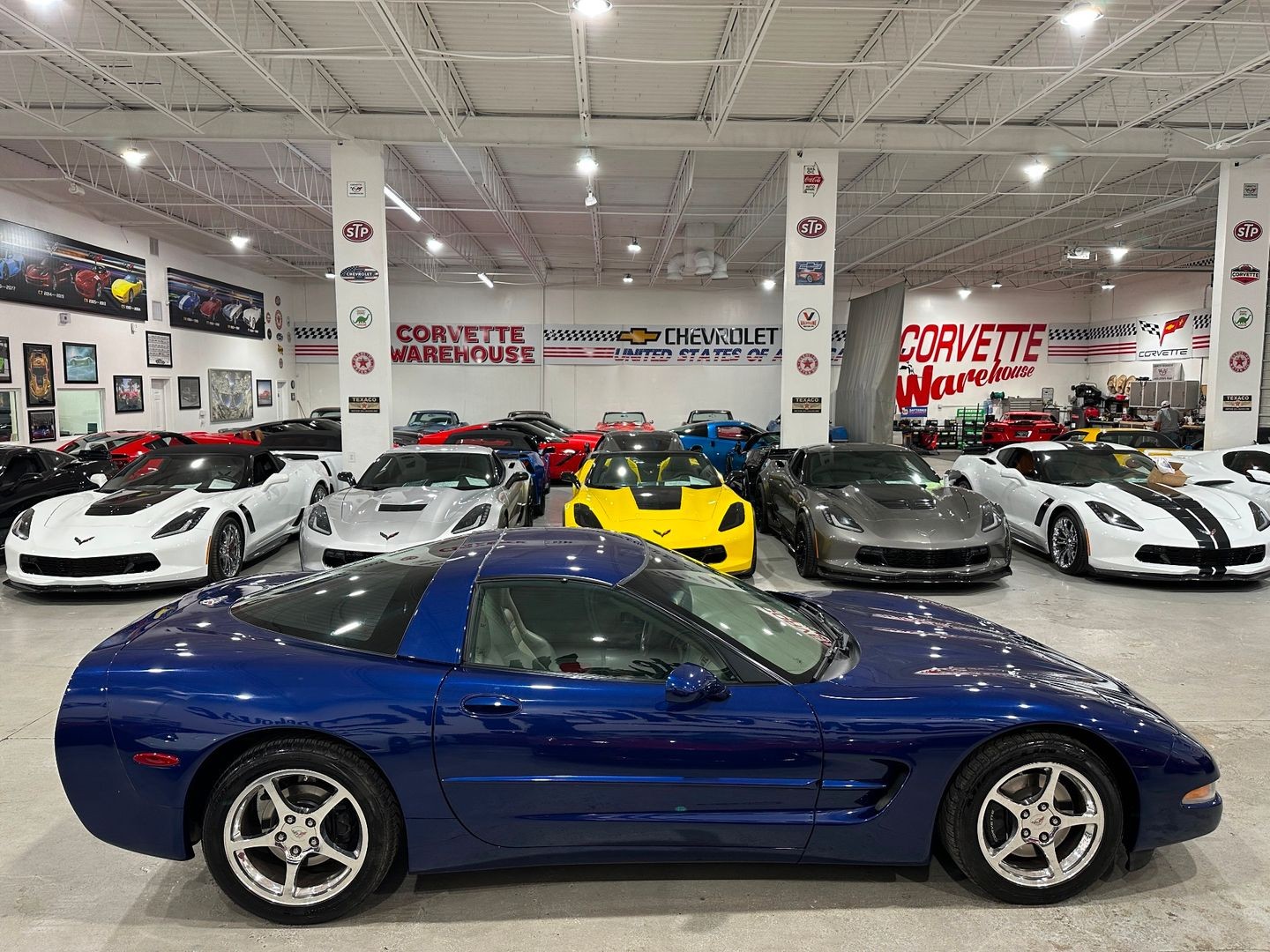 2004 LeMans Blue Metallic Chevrolet Corvette   | C5 Corvette Photo 7