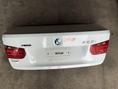 車のパーツ BMW320i 12-17 BMW 320I XDRIVE 2.0L AT AWD Exterior Rear Trunk Lid Deck B