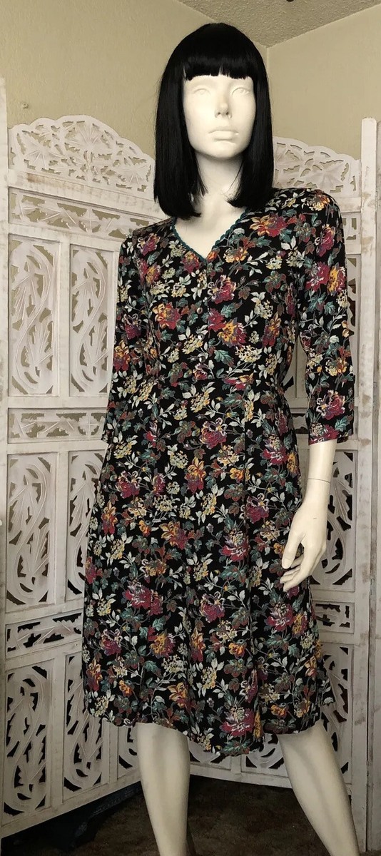 women's dress shirt bodysuit Commando Classic Button Down Size:6 1/2 Category2: DC Comics Womens Wide Shoulder Satin Outfits Ann Taylor Winter