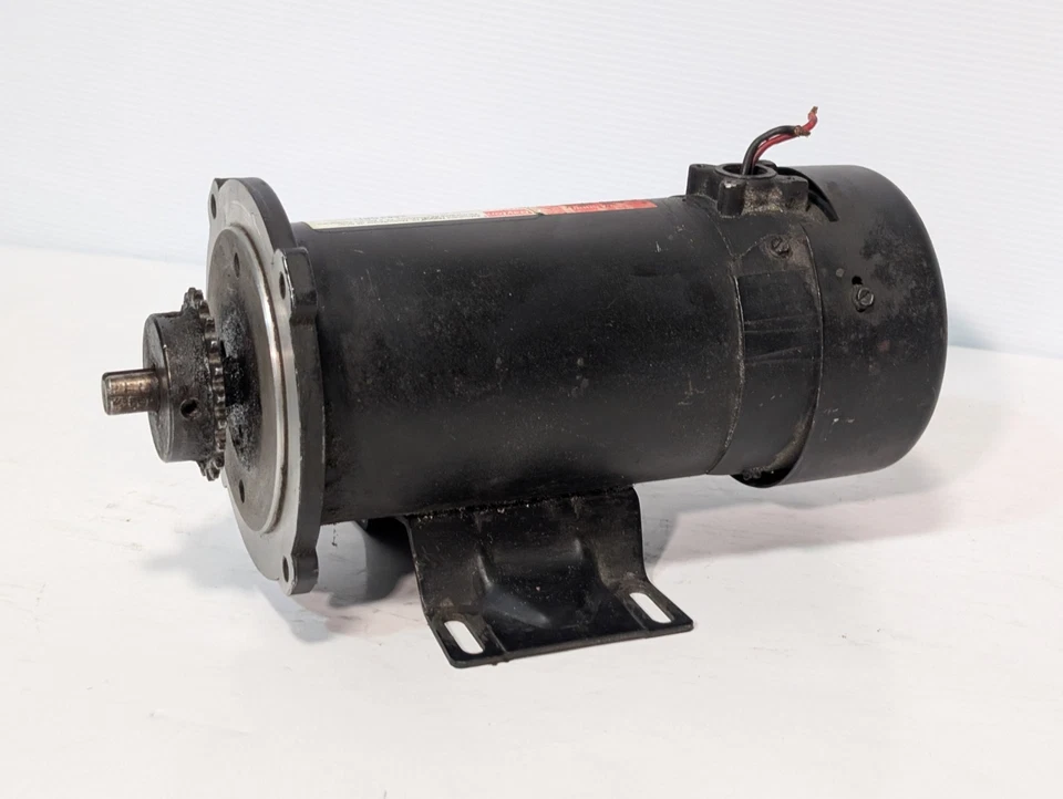 Dayton 2M168D Permanent Magnet DC Motor 1/2HP, 1725RPM, 56C, Continuous Duty - Image 3 of 4