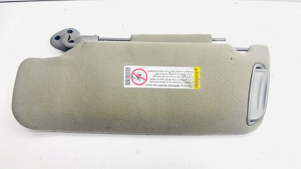 00-06 Chevy GMC Tahoe Suburban Yukon Parasol Lado derecho del pasajero OEM Beige Foto 2 de 4