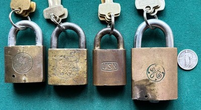4 BEST Logo Padlocks CHRYSLER, PHILLIPS 66, USN, GENERAL ELEC + Operable Keys