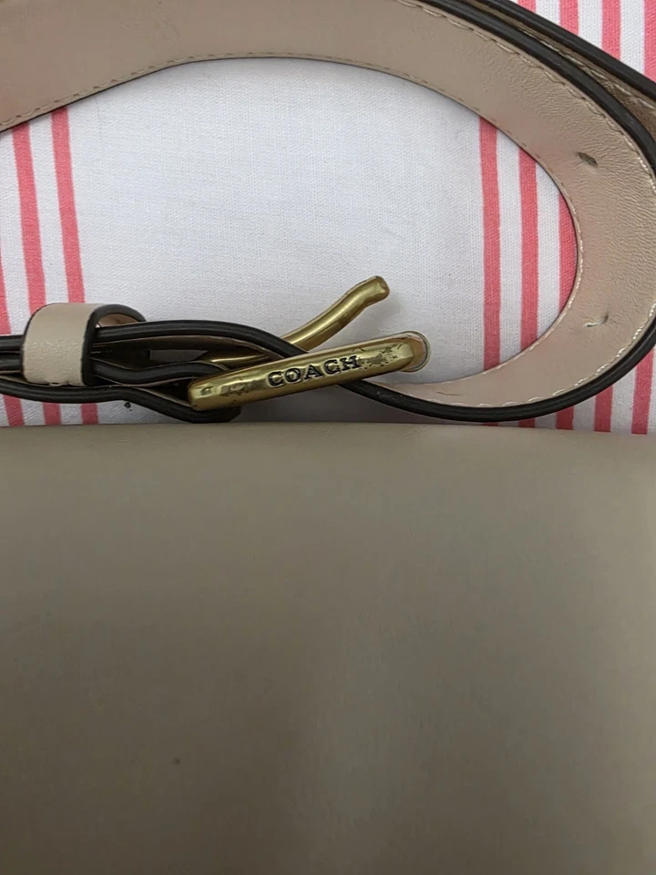 Coach Pillow Tabby 26 C0772 Light Coral Leather Shoulder Crossbody Bag, photo 4 of 5