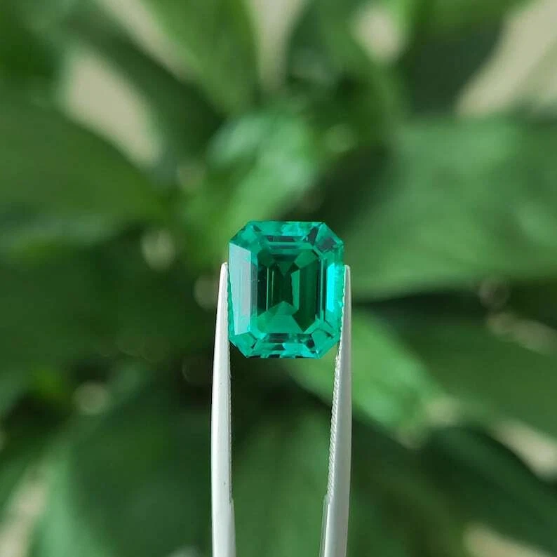 Hydrothermal Emerald Gemstone Octagon Cut Shape Gemstone For Jewelry Making - Image 3 of 4