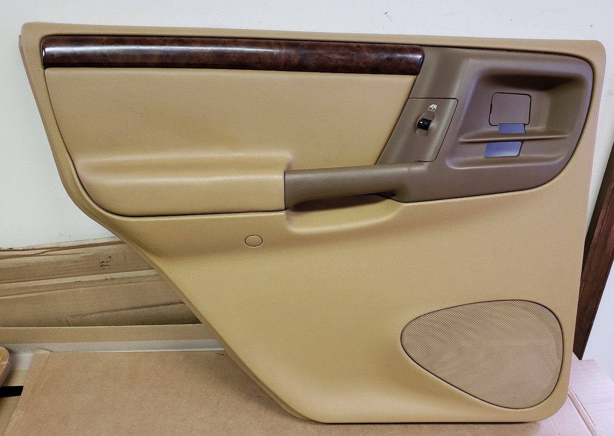 タク丸ページ 1997 Jeep Grand Cherokee Limited Driver Side Rear Interior Trim