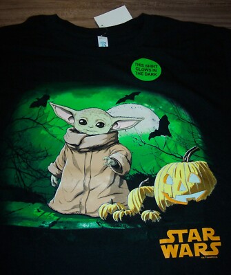 STAR WARS The Mandalorian BABY YODA The Child HALLOWEEN T-Shirt LARGE NEW  w/ TAG