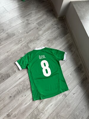 Adidas Germany #8 Ozil green football shirt jersey Size: Youth XL