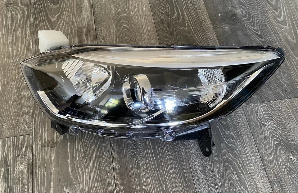 Renault Captur Headlights Brand New Inside Boxes, Fits 2016 To 2021, Driver Side - Image 3 of 4