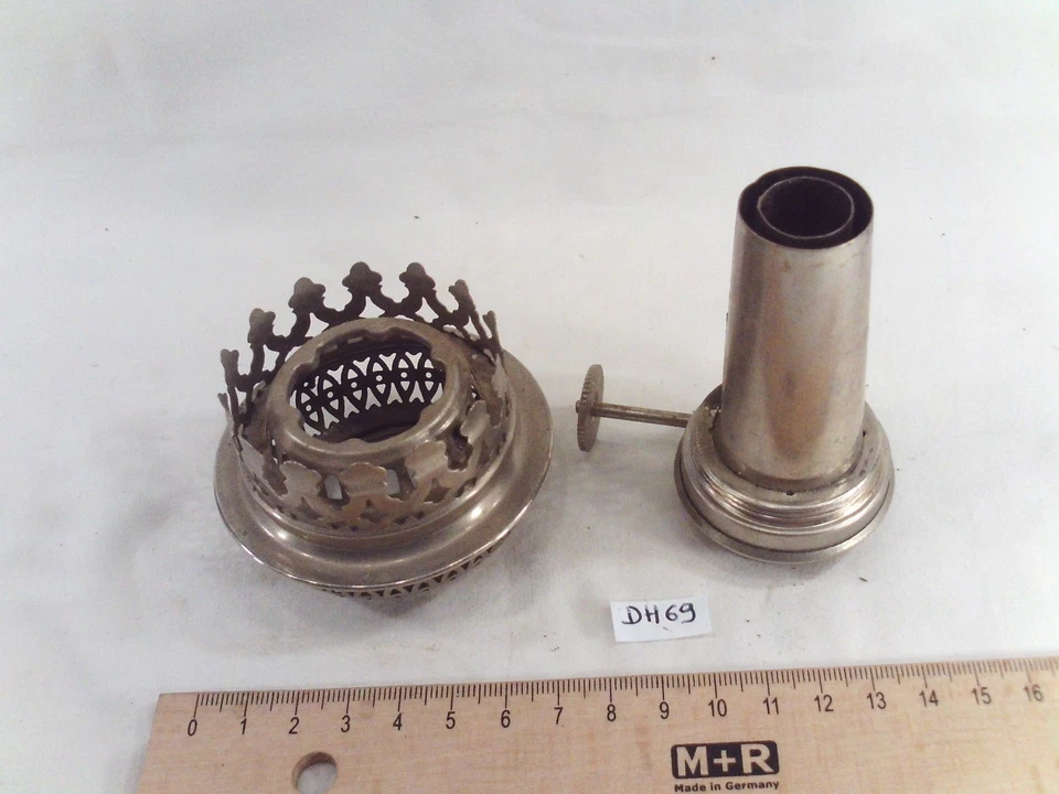 Bec en laiton pour lampe à pétrole 14 '" base Ø 39,5 mm griffe Ø 54 mm (DH62) - Photo 3/4