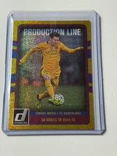 2016-17 Donruss Soccer Production Line Gold #10 Lionel Messi
