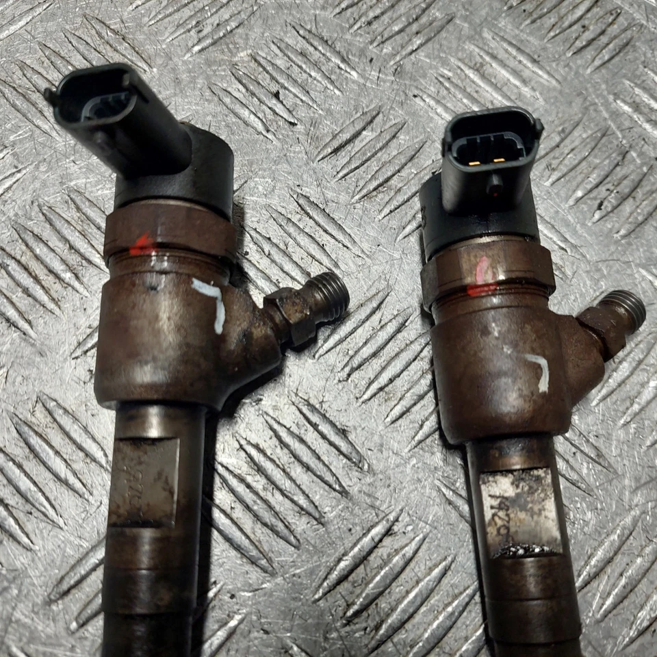Vauxhall Corsa CDTI 2008 1.3 diesel fuel injector x2 PAIR A1H7AFB8R - Image 3 of 4