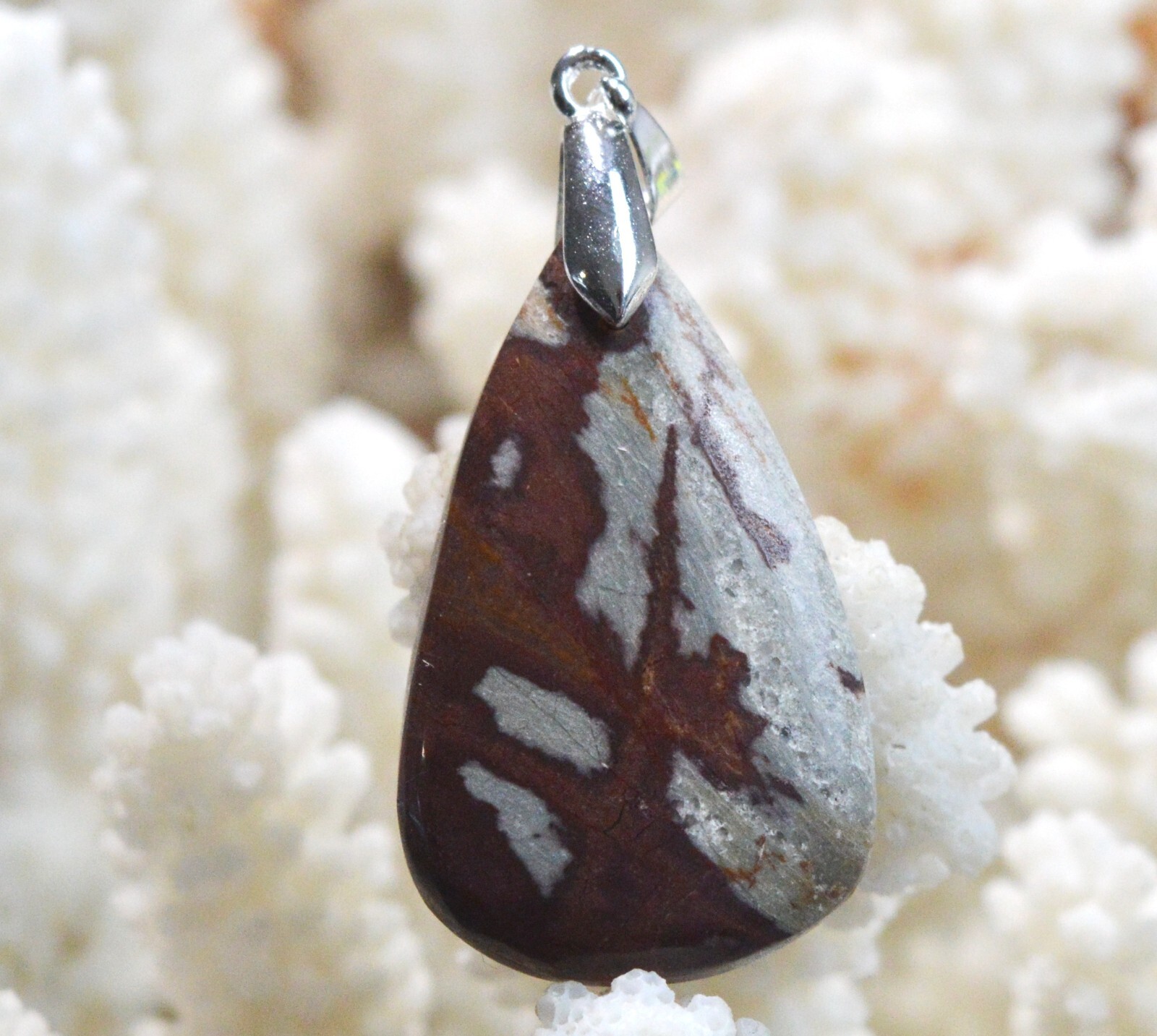 Pendentif en jaspe noreena de 38 carats, bijou en pierre naturelle pour tenue bohème chic