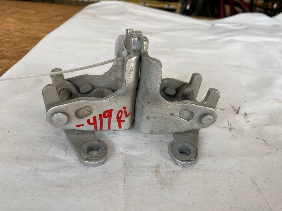 2000 - 2005 DODGE NEON SXT Sedan Rear Door Lock Latch Actuator Left Side LH - Image 2 of 4