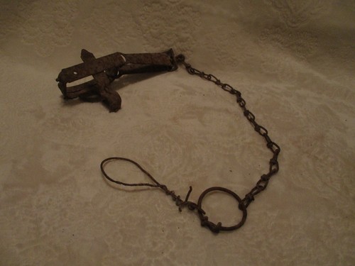 Rustic~Primitive Small Animal Snare/Trap~7.0" x 4.0" x 2.25"~Rusty - Picture 4 of 9