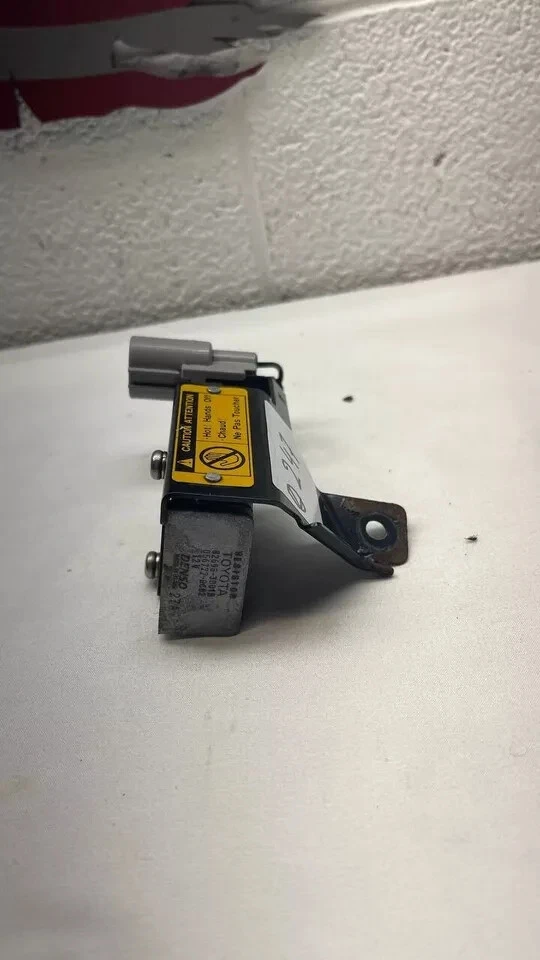 Lexus GS300 1998 2002 2005 luz de circulación diurna lámpara resistencia OEM 82695-30010 Foto 3 de 4