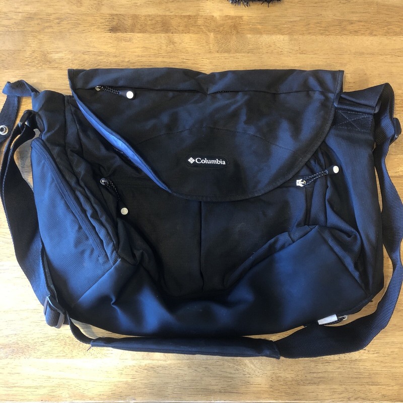 Columbia Outfitter Cross Body Diaper Bag, Black
