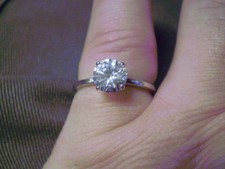 925 Sterling Silver Ladies White Sapphire Solitaire Ring    2.1 grams