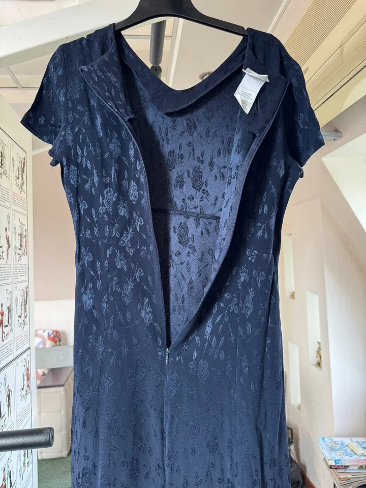 Vestido largo elegante de Laura Ashley Foto 4 de 4