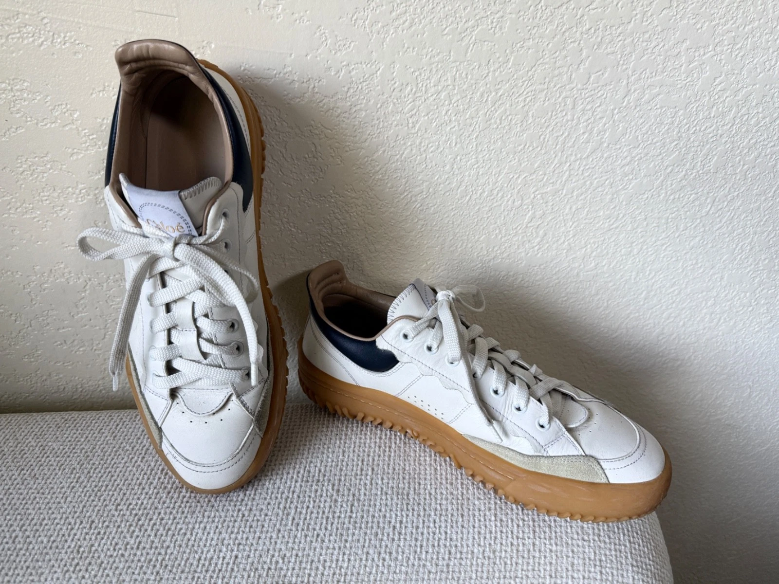 Chloe — Chloe - Frankie Low-Top Sneaker - Navy/White - 40