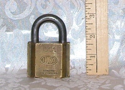 VINTAGE PADLOCK LOCK MARKED ILCO U.S.N. HARDENED NO KEY AGE UNKNOWN 12.4 OUNCES