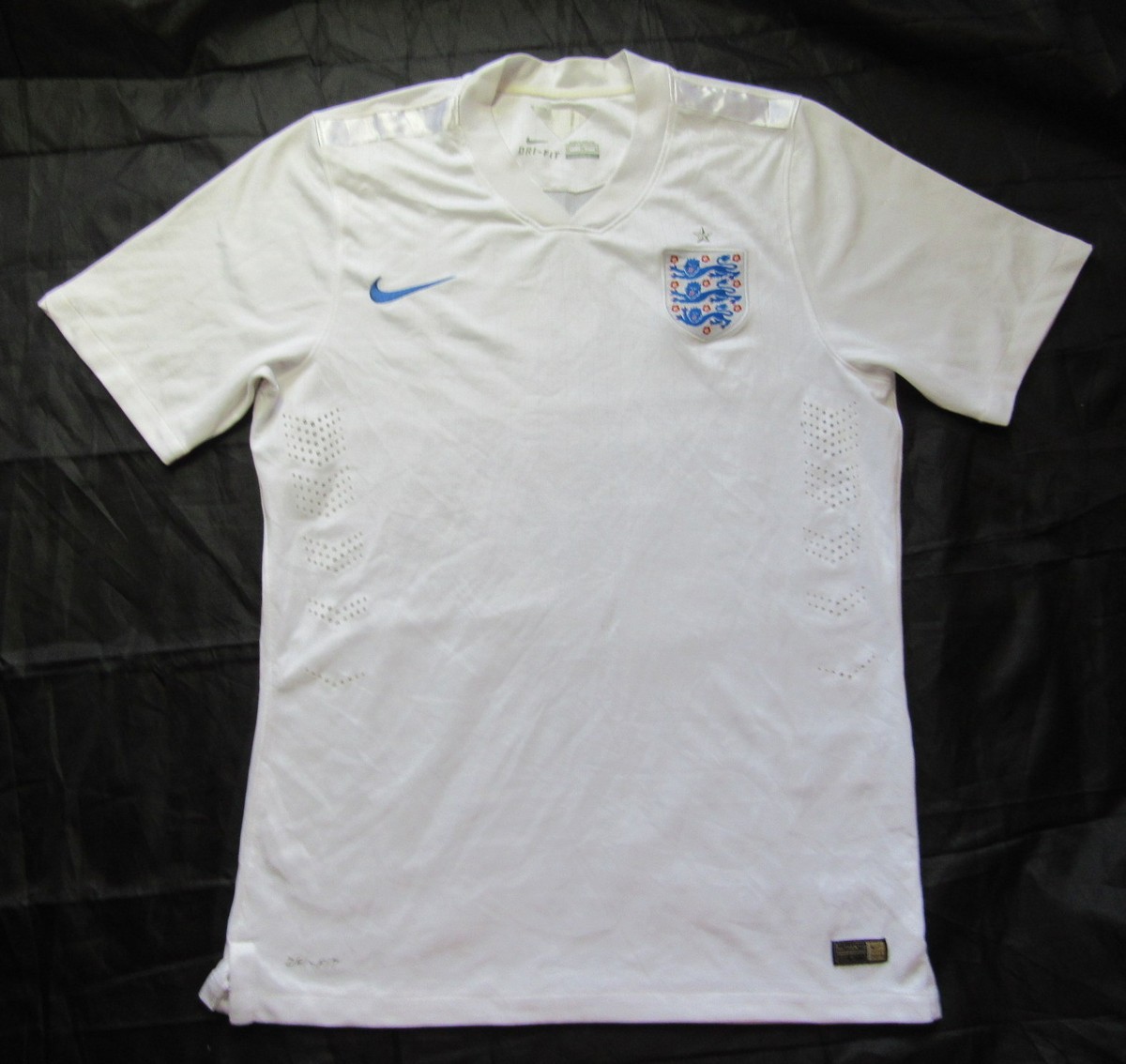 ENGLAND 2014 World Cup Player Issue Home shirt jersey NIKE 2015