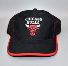 Chicago Bulls Vintage Logo 7 Mesh Back Snapback Cap Hat