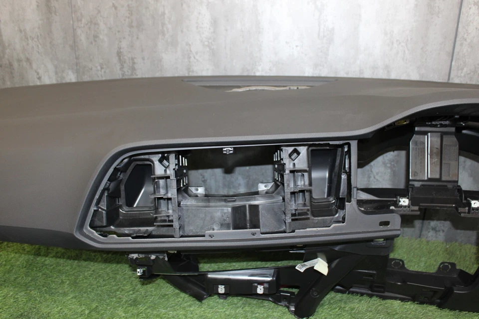 GENUINE SEAT ATECA 2021 DASHBOARD 577857003M - Image 4 of 4