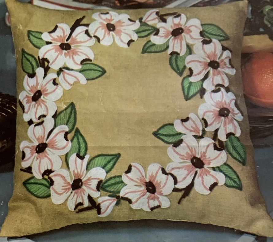 KIT DE ALMOHADA DE COLECCIÓN 1974 Vogart Corona de Madera para Perros CreativeStitchery Crewel 782A Foto 2 de 3