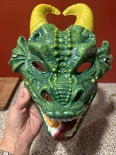 Monster Jam Green Dragon Mask Plastic / costume Feld Motorsports 2022 SH7
