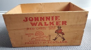 JOHNNIE WALKER RED LABEL SCOTCH WHISKY WOOD CRATE EXCELLENT !!