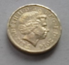 2014 The Royal Mint Shield of the Royal Arms Circulated UK One Pound £1 coin