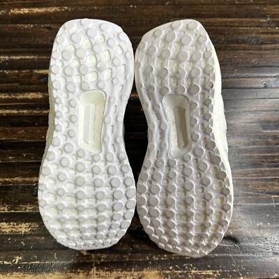 adidas gazelle silver green womens adidas UltraBOOST Parley CP9685