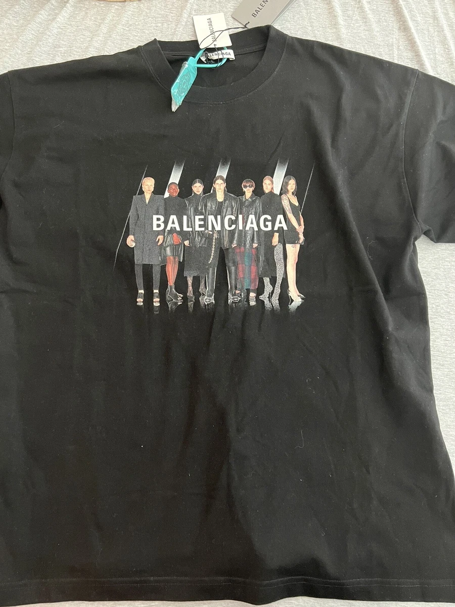 Balenciaga shirt original vs AAA replica How to spot good fake Balenciaga tee shirt YouTube #41 Balenciaga shirt original vs AAA replica How to spot good fake Balenciaga tee shirt YouTube