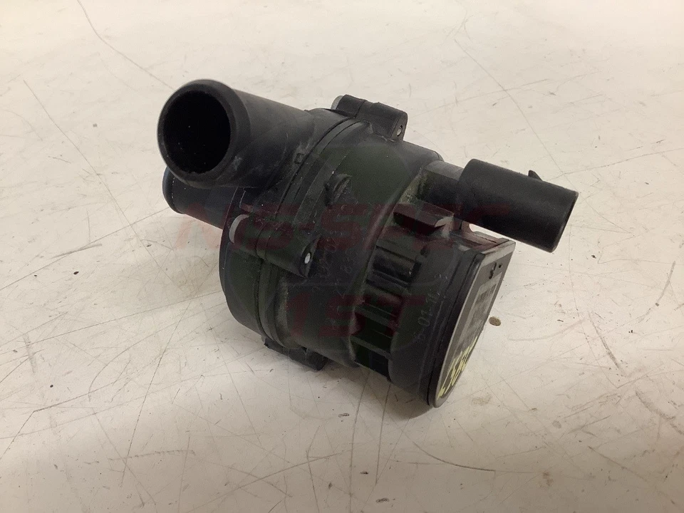 Infiniti Q30 Auxiliary Electric Water Pump 2016-2020 - Image 2 of 4