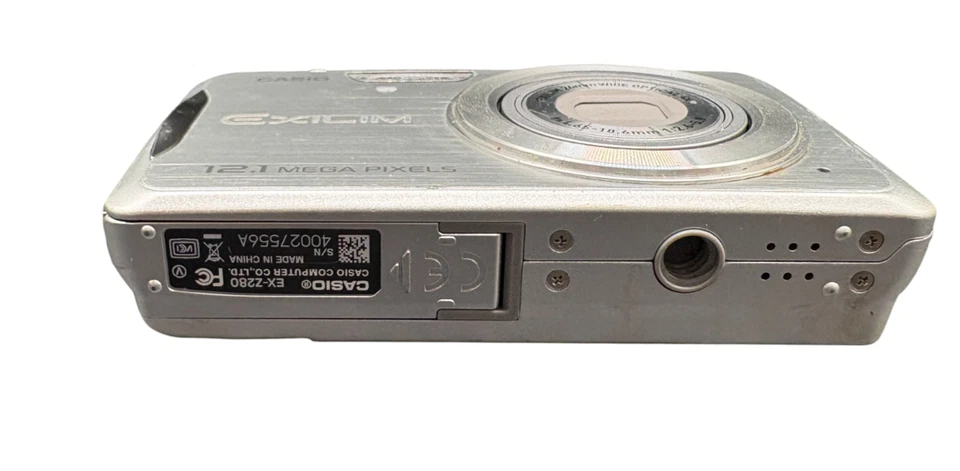 Casio EXILIM EX-Z280 12.1 MP Silber 4x Zoom Kompakt Geprüft - Bild 4 von 4