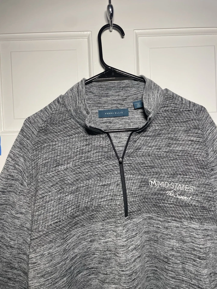 Perry Ellis Grey 1/2 Zip Men's Pullover Size Large L Charcoal Performance Brand - Image 3 of 4