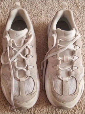 Nike Tech Hera Sneakers   Women s Size 8.5   White/Light Bone