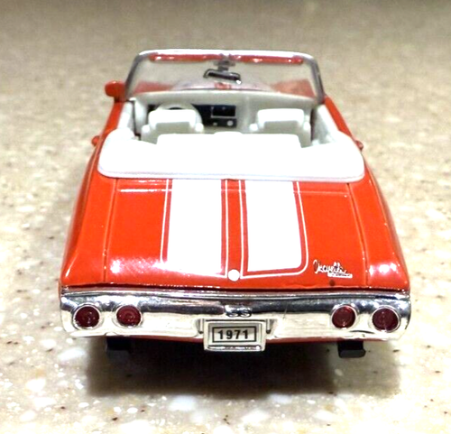1971 CHEVROLET CHEVELLE SS 454 CONVERTIBILE ARANCIONE STRISCE BIANCHE 5" PRESSOFUSO WELLY - Foto 5 di 6