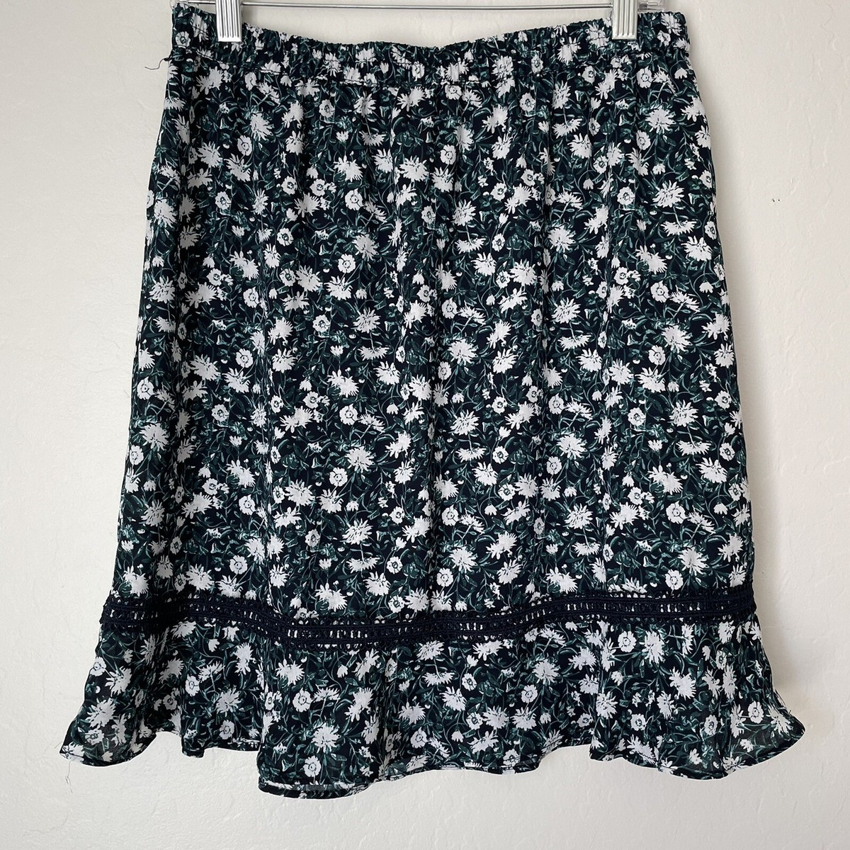 90s Y2K Style Floral Skirt Size Medium