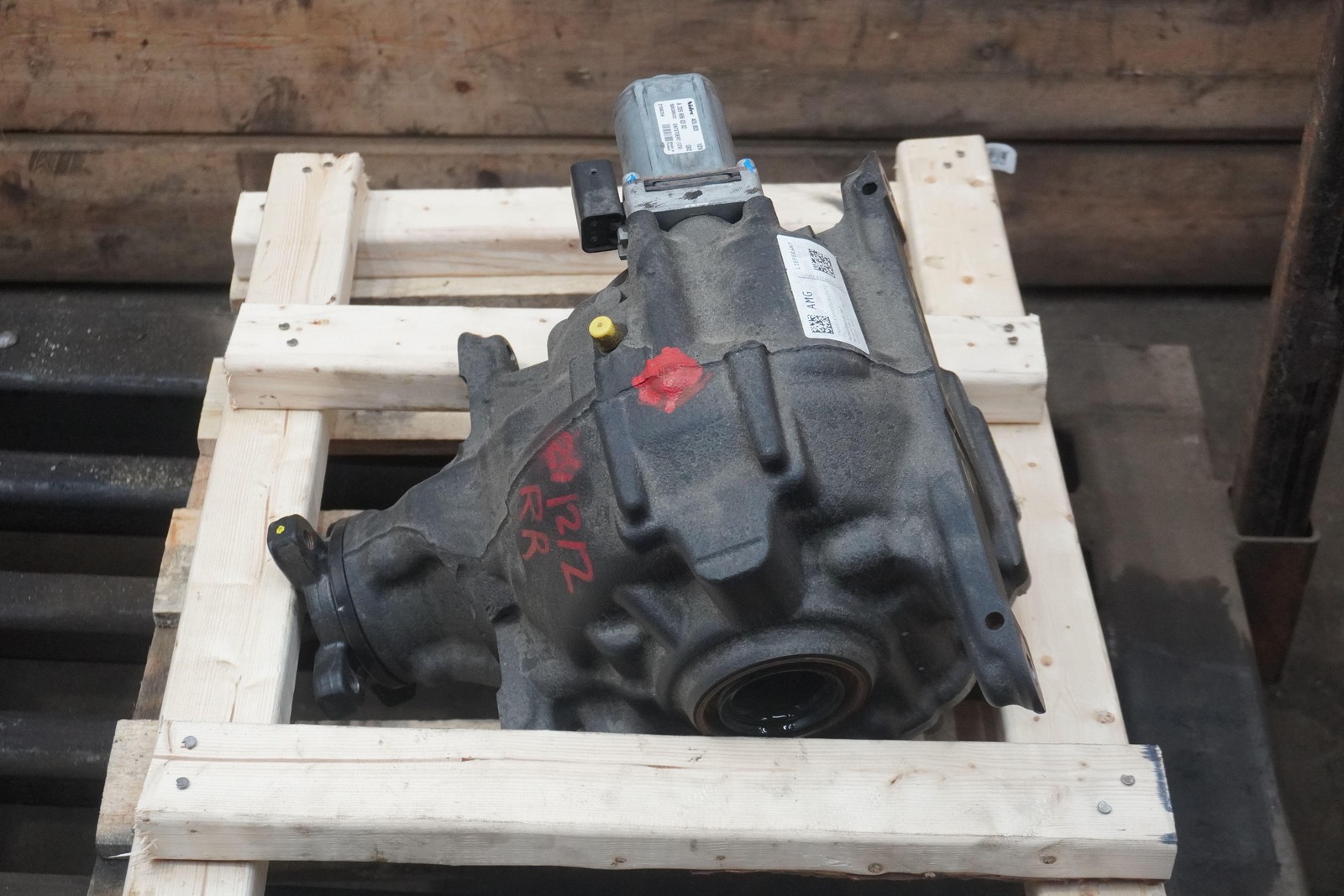 Rear Axle Differential Gear Carrier OEM PY83-SE4200-AA Aston Martin Dbx 707 2023
