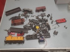 Jouef Lima Etc... Lot De Diverses Piéces   Échelle HO Et Autres 