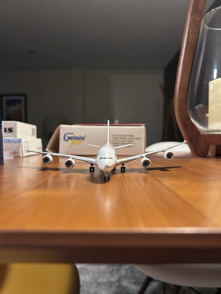 Gemini Jets Qantas Airbus A380 - GJQFA1239 - VH-OQD - 1:400 - Image 3 of 4