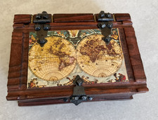 Vintage Old World Map Carved Wooden Jewellery /Trinket Box Book. 21.5x16x7cm.
