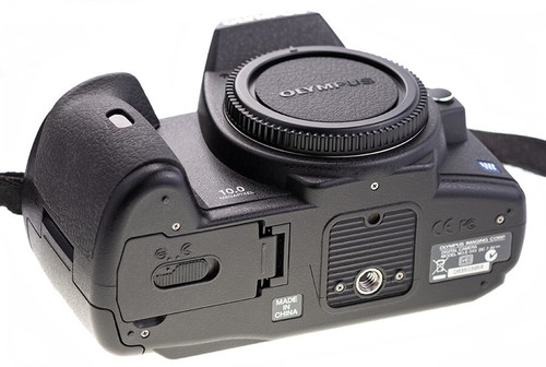 Olympus E 510 with 2 lenses 14-42 and 40-150mm / 14000 triggers / tested - Picture 2 of 10