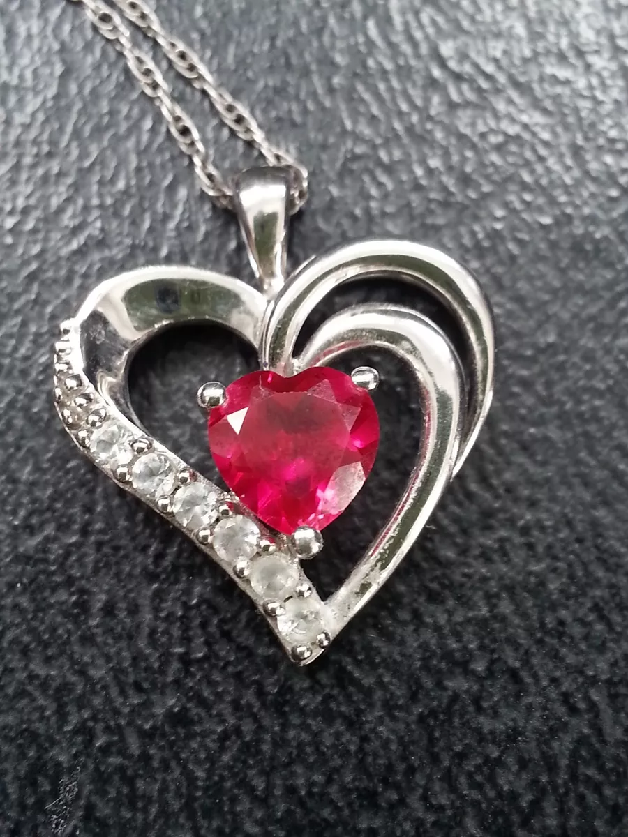 Stone 2024 heart pendant